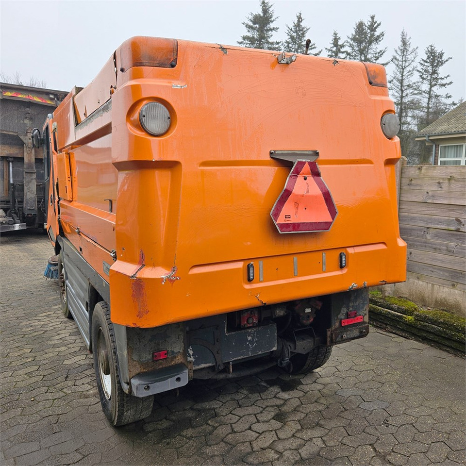 Johnston Sweepers CX400 - Zametacie vozidlo: obrázok 4 Johnston Sweepers CX400 - Zametacie vozidlo: obrázok 4