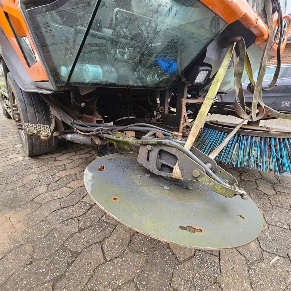 Zametacie vozidlo Johnston Sweepers CX400: obrázok 22 Zametacie vozidlo Johnston Sweepers CX400: obrázok 22