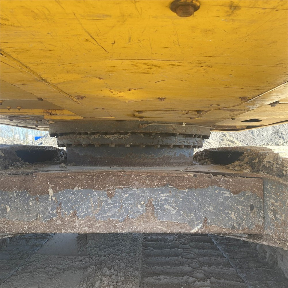 Pásové rýpadlo Komatsu PC210 LC-8K: obrázok 30