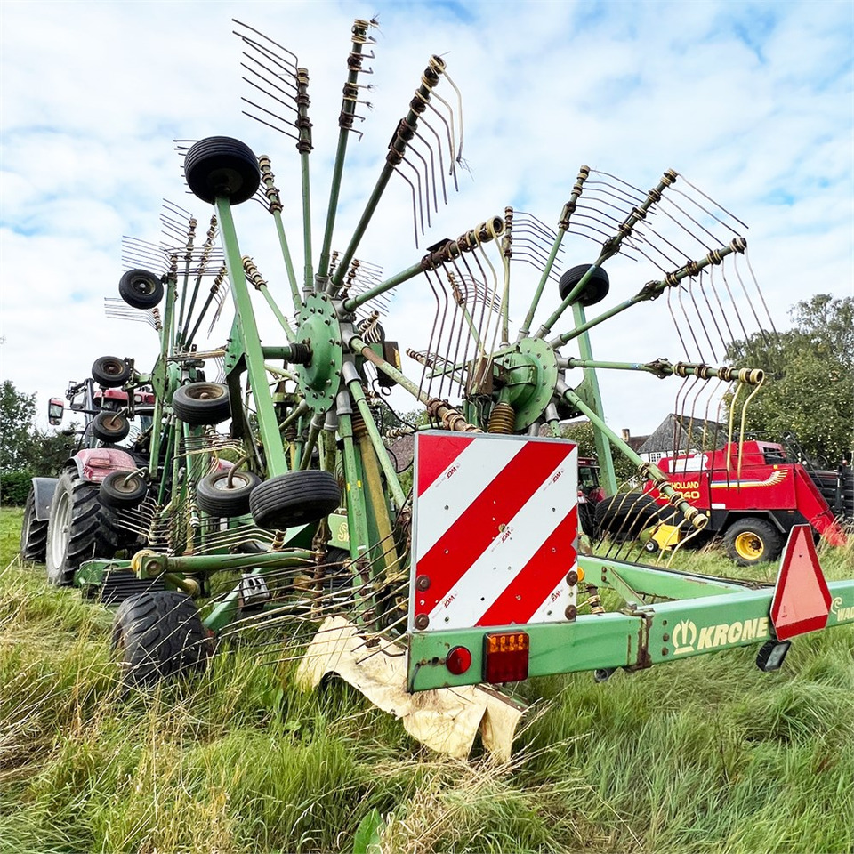 Krone Swadro 1400 - Stroje na zber krmovín: obrázok 2 Krone Swadro 1400 - Stroje na zber krmovín: obrázok 2