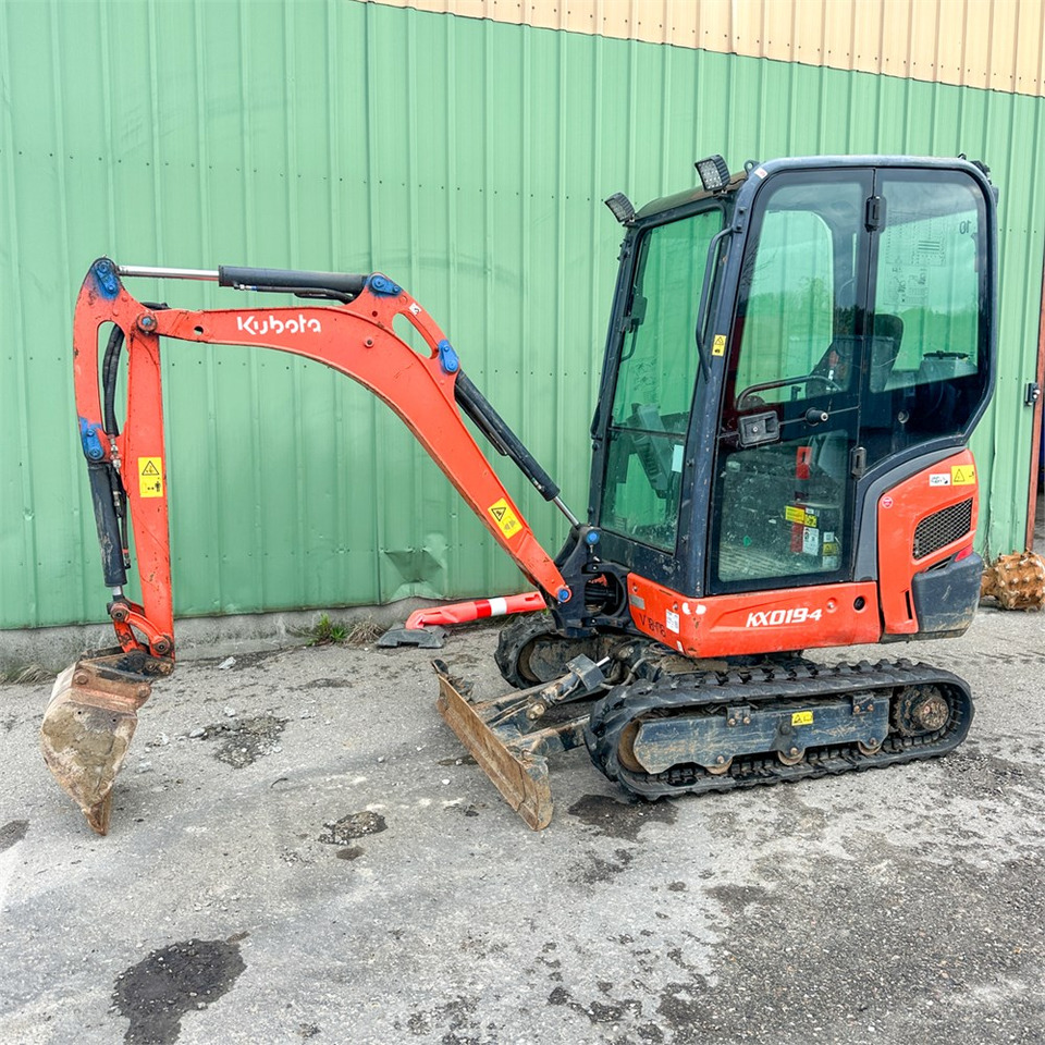 Kubota KX019-4 - Mini rýpadlo: obrázok 1 Kubota KX019-4 - Mini rýpadlo: obrázok 1