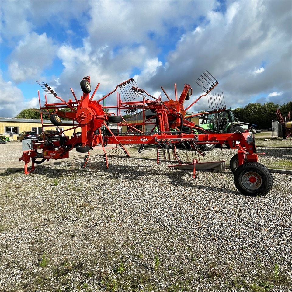 Kuhn GA8020 - Stroje na zber krmovín: obrázok 4 Kuhn GA8020 - Stroje na zber krmovín: obrázok 4