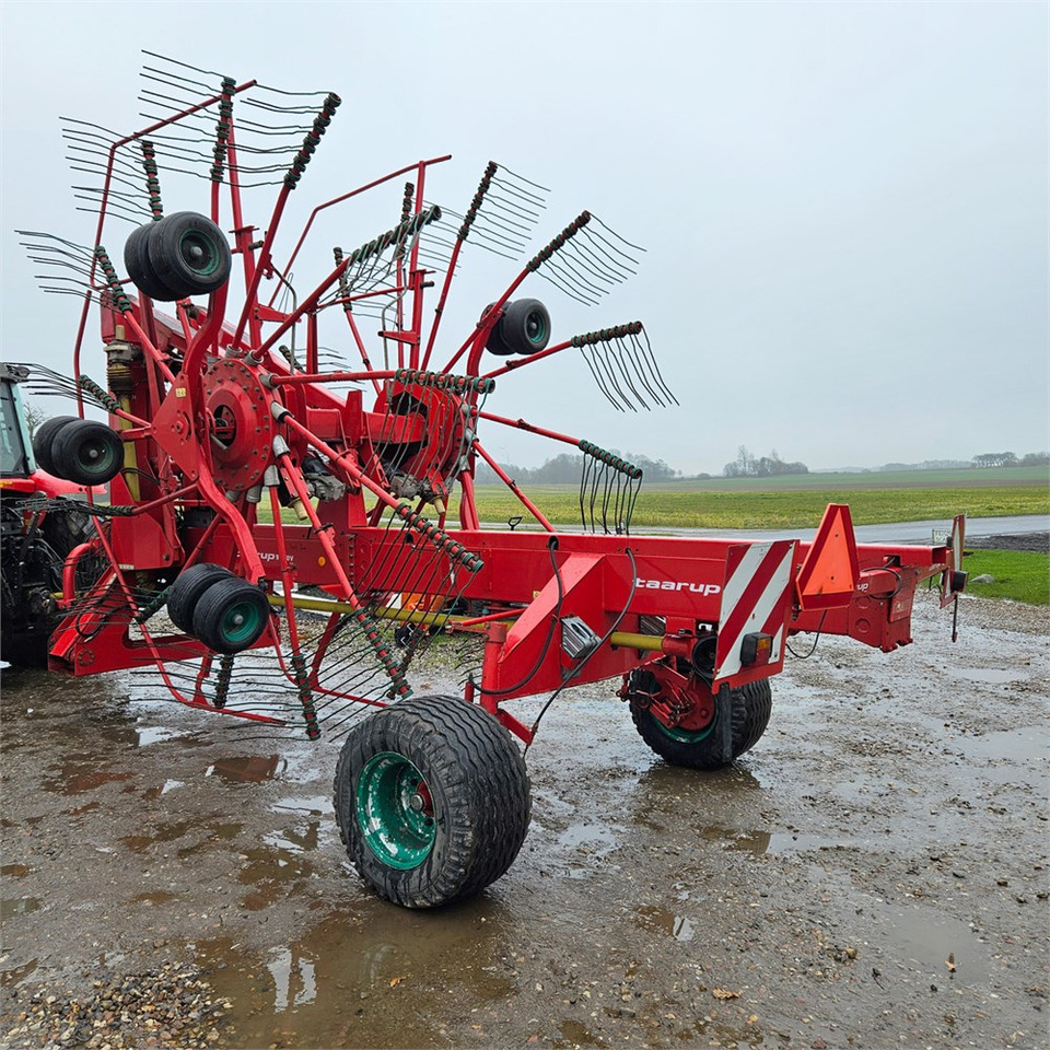 Kverneland Taarup 90150 V - Stroje na zber krmovín: obrázok 2 Kverneland Taarup 90150 V - Stroje na zber krmovín: obrázok 2