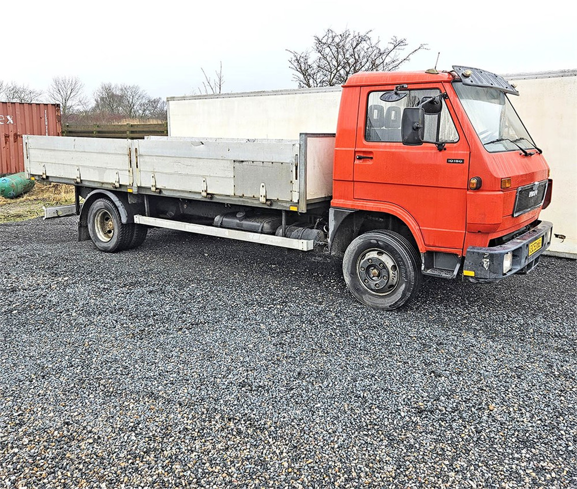 MAN 10 150 - Valníkový/ Plošinový nákladný automobil: obrázok 1 MAN 10 150 - Valníkový/ Plošinový nákladný automobil: obrázok 1