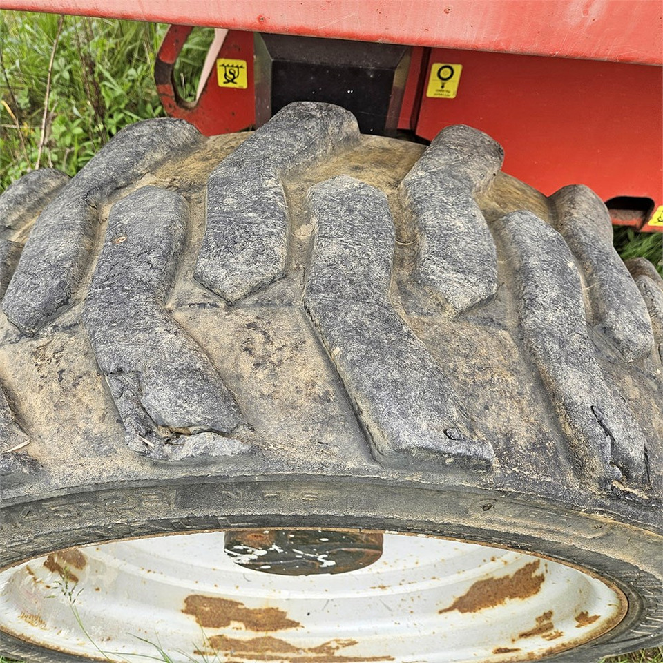 Teleskopická plošina Manitou 280 TJ: obrázok 48 Teleskopická plošina Manitou 280 TJ: obrázok 48