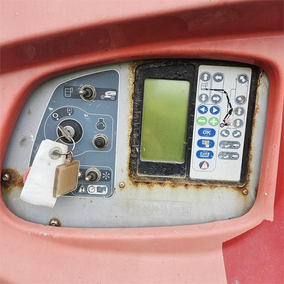 Teleskopická plošina Manitou 280 TJ: obrázok 32 Teleskopická plošina Manitou 280 TJ: obrázok 32