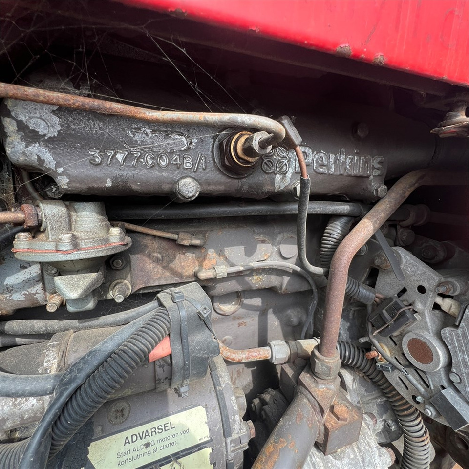 Traktor Massey Ferguson 355: obrázok 29 Traktor Massey Ferguson 355: obrázok 29