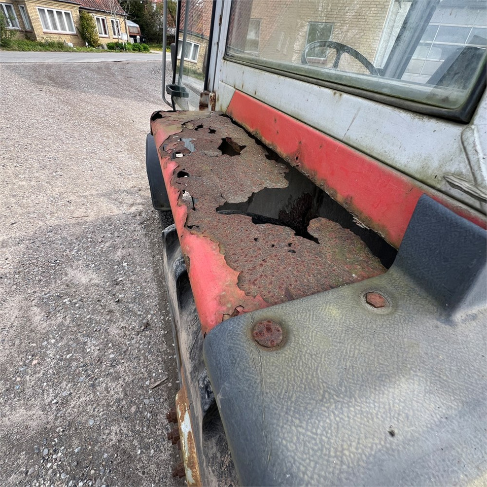 Traktor Massey Ferguson 355: obrázok 35 Traktor Massey Ferguson 355: obrázok 35