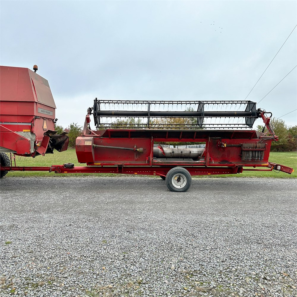 Massey Ferguson MF40 - Kombajn: obrázok 5 Massey Ferguson MF40 - Kombajn: obrázok 5
