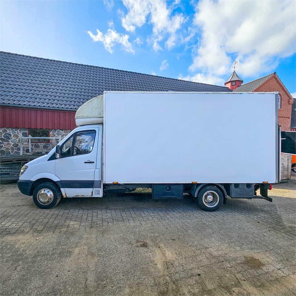 Mercedes Sprinter 515 Cdi - Dodávka skriňová nadstavba: obrázok 2 Mercedes Sprinter 515 Cdi - Dodávka skriňová nadstavba: obrázok 2