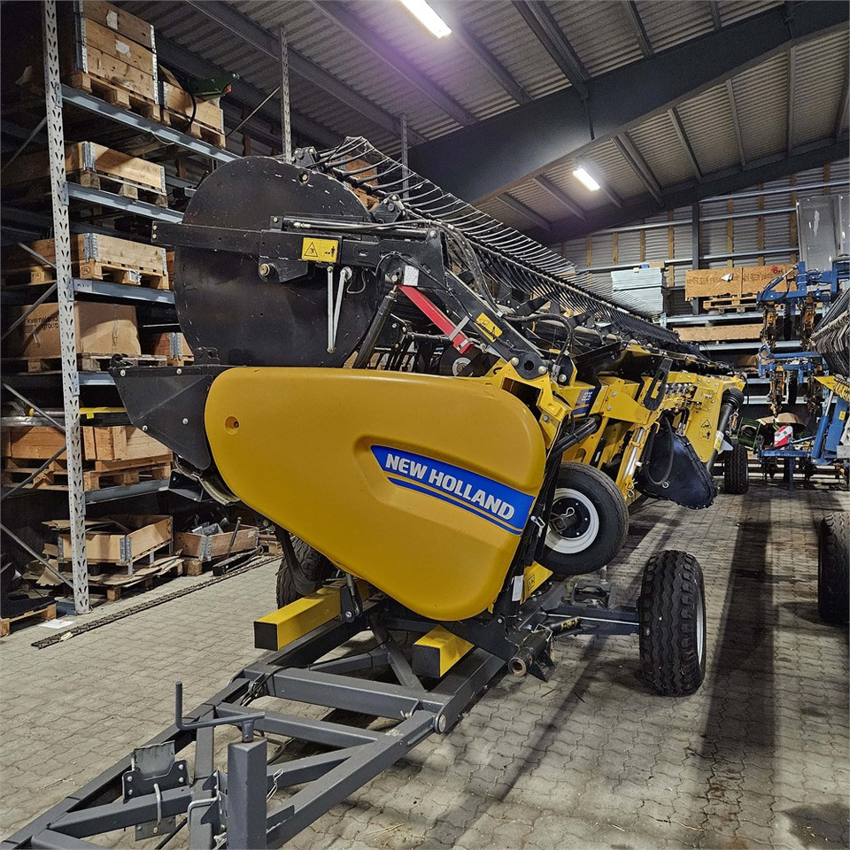 New Holland CT14 - Kombajn: obrázok 4 New Holland CT14 - Kombajn: obrázok 4