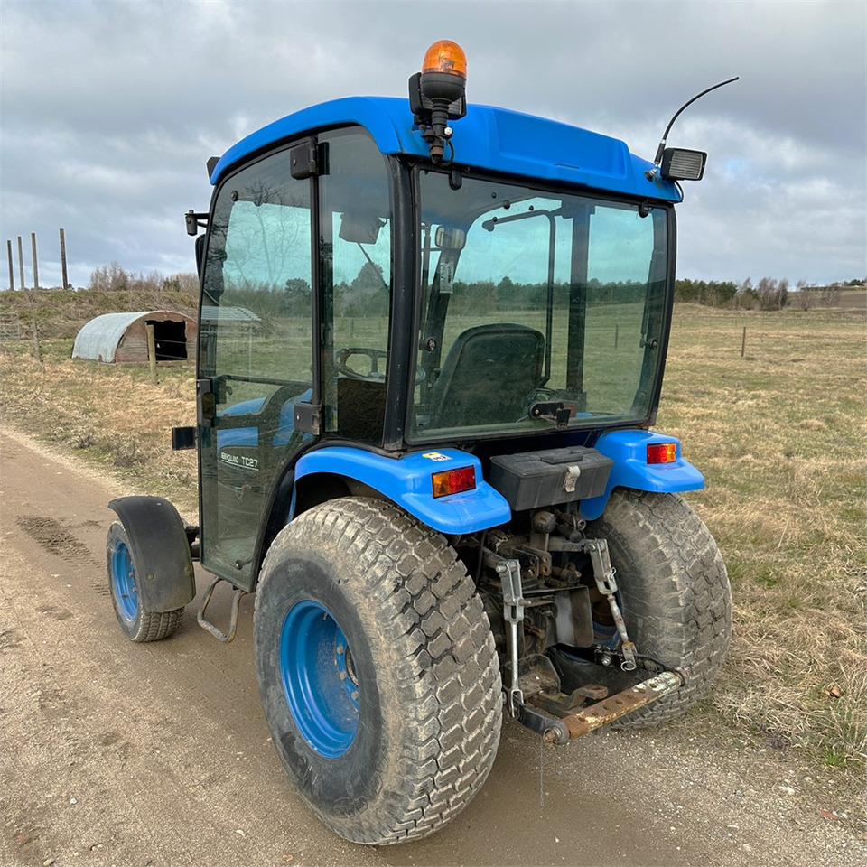 New Holland TC27D - Komunálny traktor: obrázok 4 New Holland TC27D - Komunálny traktor: obrázok 4