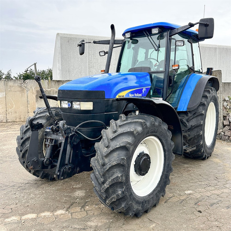 New Holland TM140 - Traktor: obrázok 2 New Holland TM140 - Traktor: obrázok 2