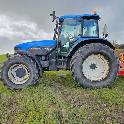 New Holland TM165 - Traktor: obrázok 1 New Holland TM165 - Traktor: obrázok 1