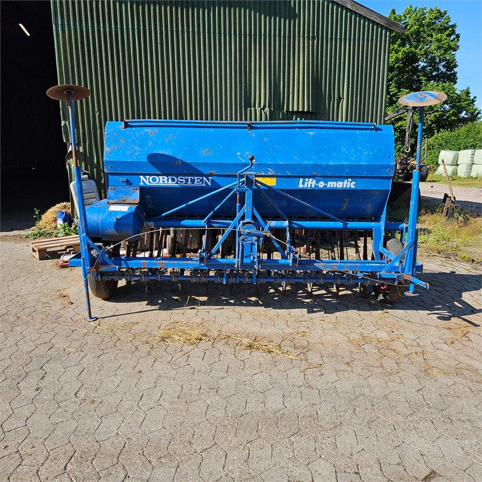 Nordsten Lift-o-Matic 2,5 - Sejací stroj: obrázok 3 Nordsten Lift-o-Matic 2,5 - Sejací stroj: obrázok 3