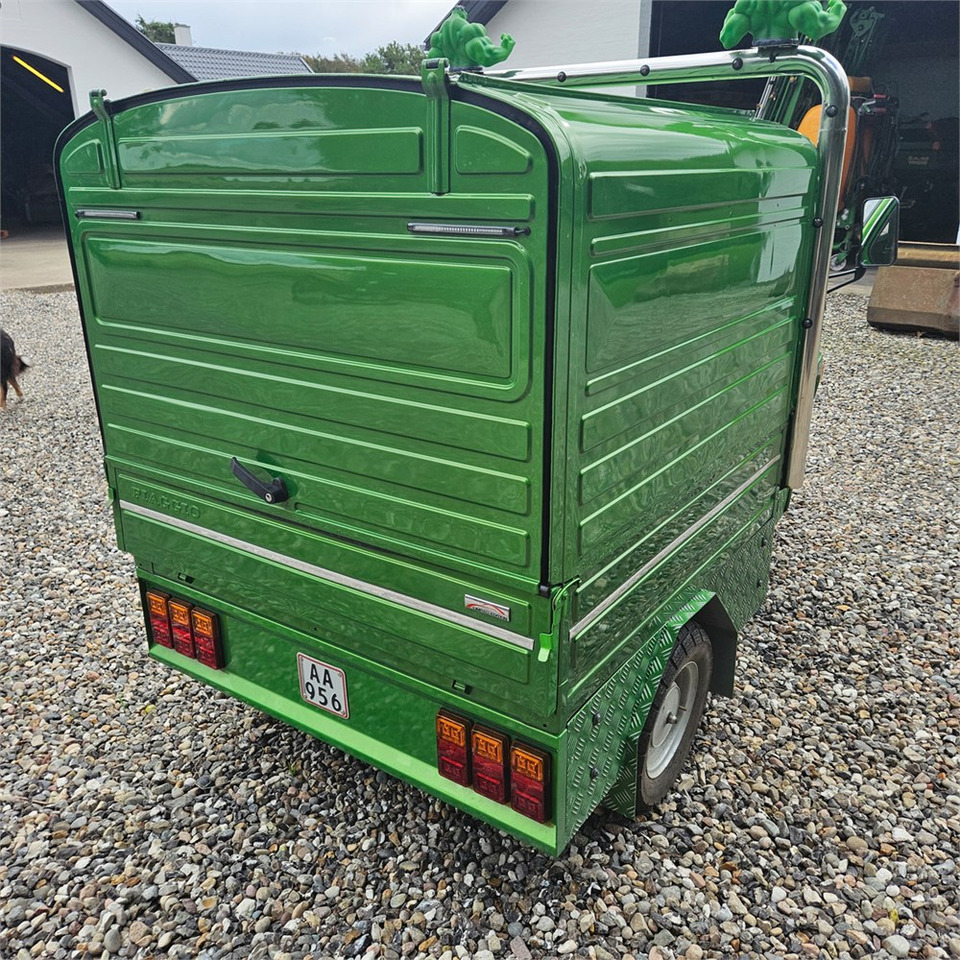 Piaggio APE 50 VAN - Motocykel: obrázok 5 Piaggio APE 50 VAN - Motocykel: obrázok 5