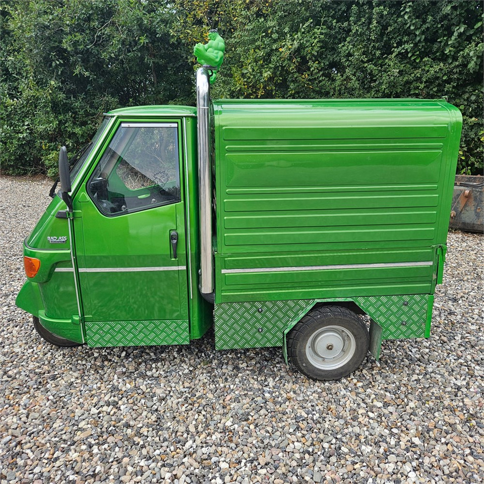Piaggio APE 50 VAN - Motocykel: obrázok 2 Piaggio APE 50 VAN - Motocykel: obrázok 2