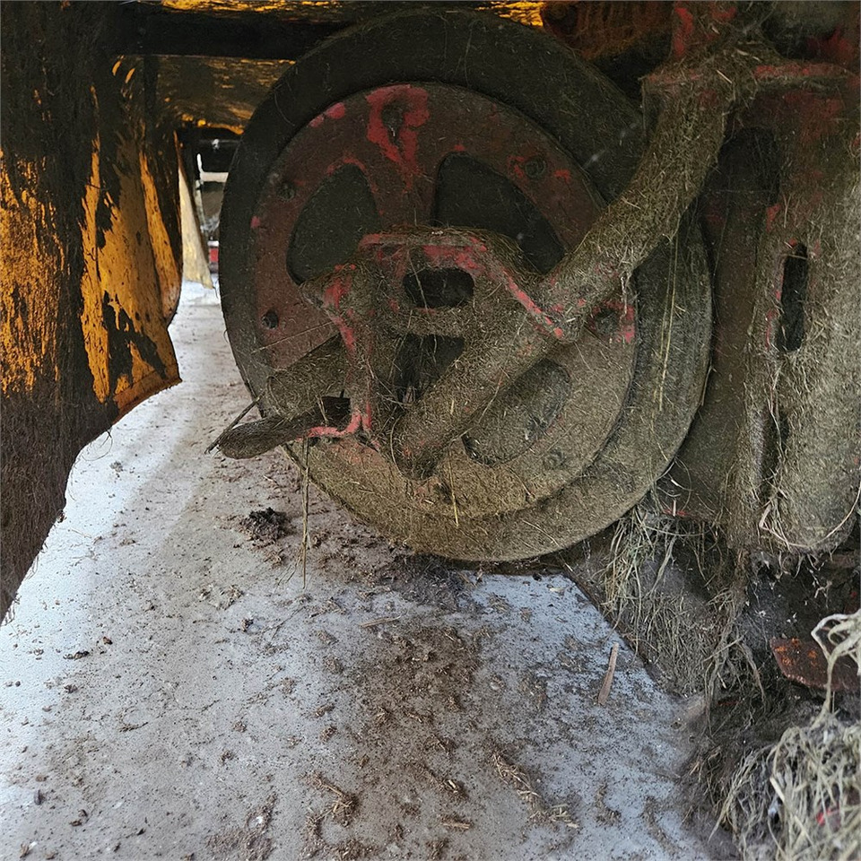 Kombajn Pöttinger Novacat S12 + Novacat 351 Alpha Pro: obrázok 29 Kombajn Pöttinger Novacat S12 + Novacat 351 Alpha Pro: obrázok 29