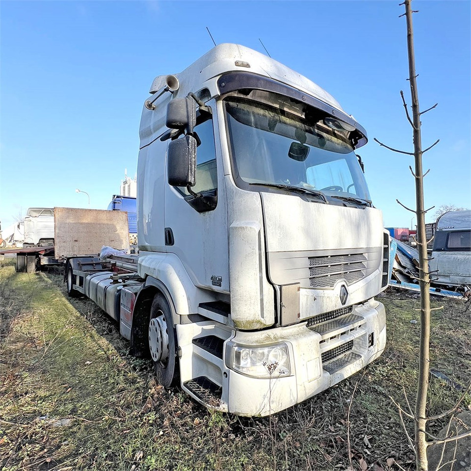 Renault 410 DXI Premimium - Podvozek s kabinou: obrázok 2 Renault 410 DXI Premimium - Podvozek s kabinou: obrázok 2