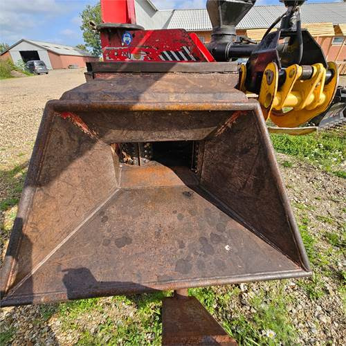 TP 280 PTO - Drtič konárov: obrázok 5 TP 280 PTO - Drtič konárov: obrázok 5