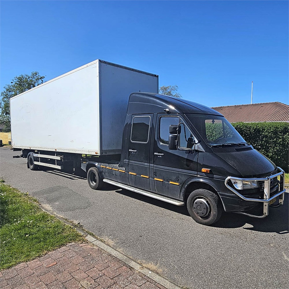 Mercedes 412 D - Ťahač: obrázok 1 Mercedes 412 D - Ťahač: obrázok 1