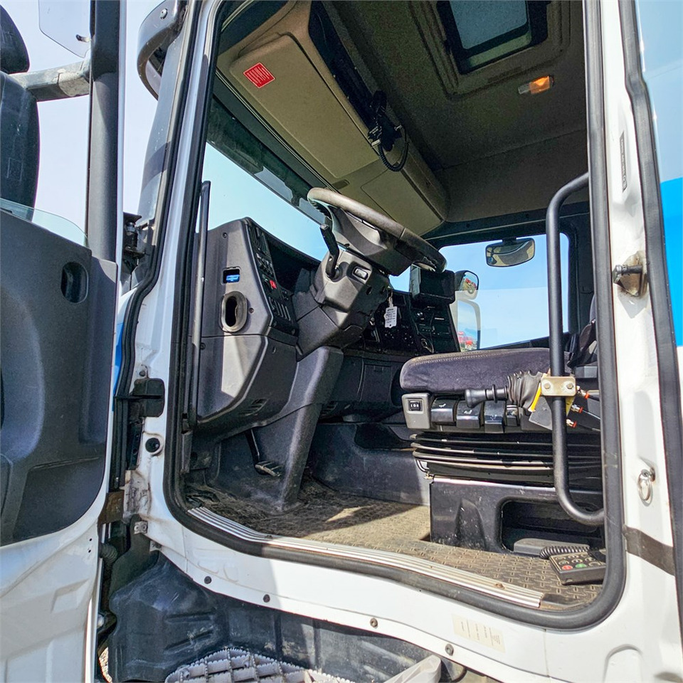 Ťahač Scania R470 LA 6x2/4: obrázok 10