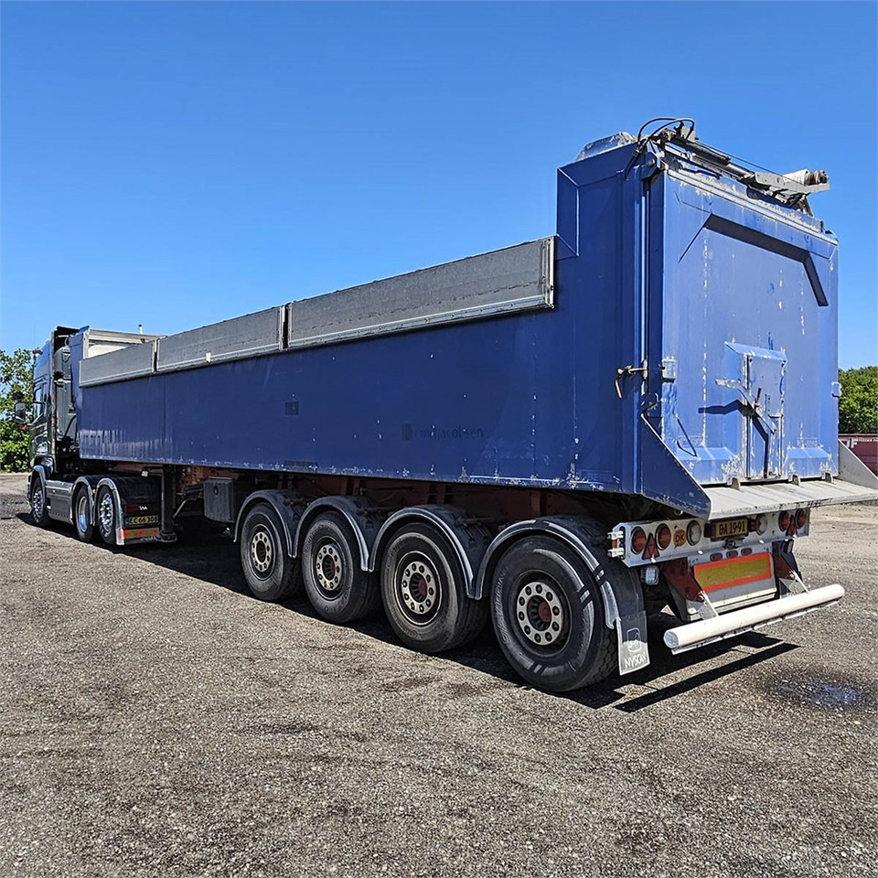 Scania V8 PGR 730 - Ťahač: obrázok 4 Scania V8 PGR 730 - Ťahač: obrázok 4
