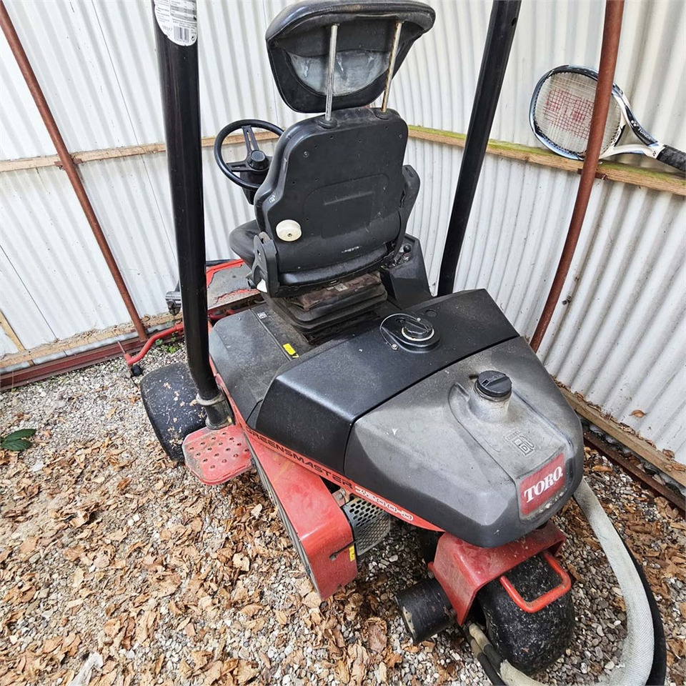 Toro Greensmaster 3200-D - Záhradná kosačka: obrázok 3 Toro Greensmaster 3200-D - Záhradná kosačka: obrázok 3