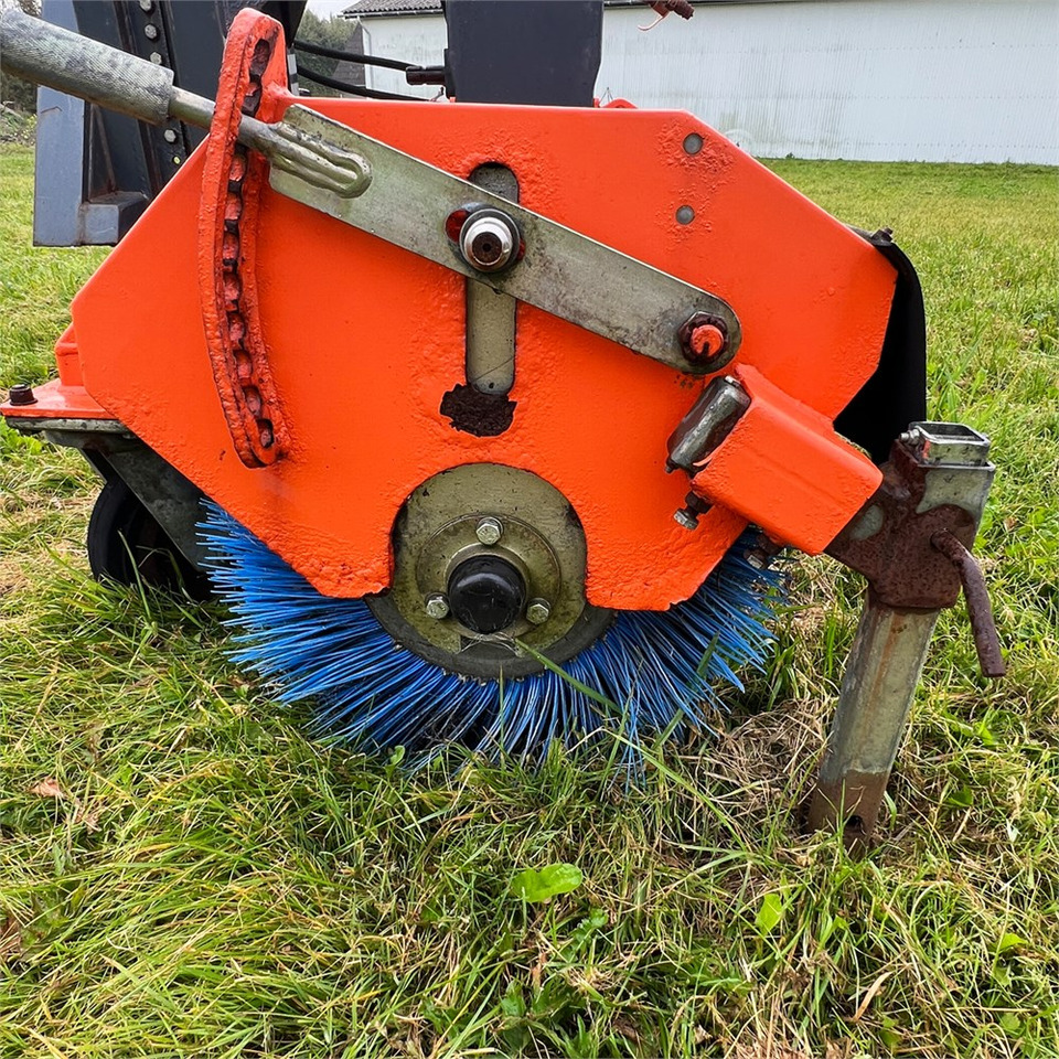 Tuchel Plus 260 MK - Traktor: obrázok 5 Tuchel Plus 260 MK - Traktor: obrázok 5