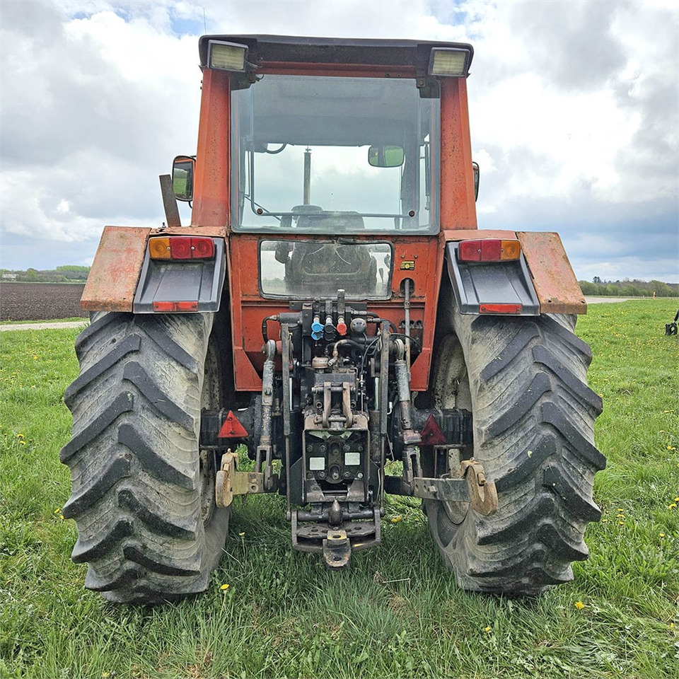 Valmet 905 - Traktor: obrázok 4 Valmet 905 - Traktor: obrázok 4