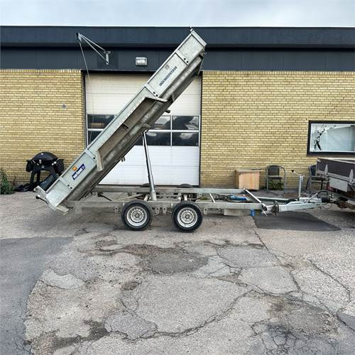 Variant VA3517 MT - Auto príves: obrázok 2 Variant VA3517 MT - Auto príves: obrázok 2