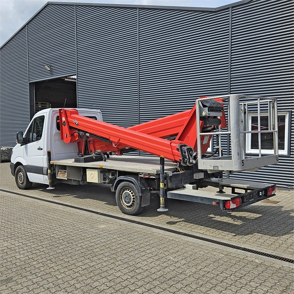 Versalift VTX-240 - Automobilová plošina: obrázok 2 Versalift VTX-240 - Automobilová plošina: obrázok 2