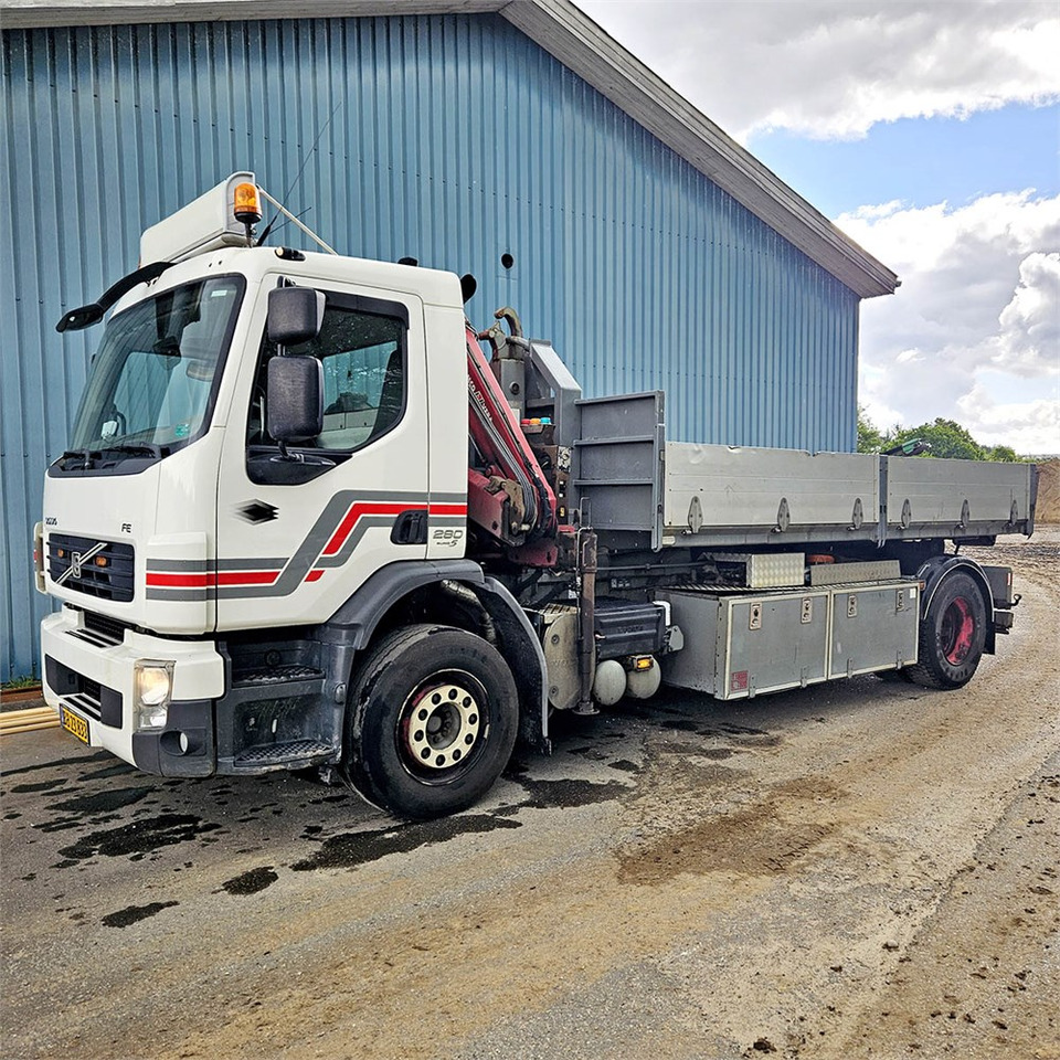 Volvo 280 FE - Hákový nosič kontajnerov, Auto s hydraulickou rukou: obrázok 1 Volvo 280 FE - Hákový nosič kontajnerov, Auto s hydraulickou rukou: obrázok 1