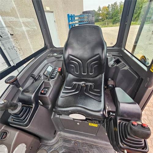 Mini rýpadlo Volvo EC20 E: obrázok 11