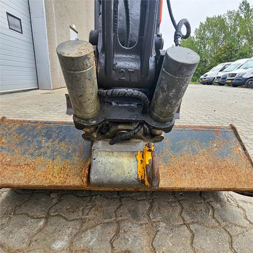 Mini rýpadlo Volvo EC20 E: obrázok 28