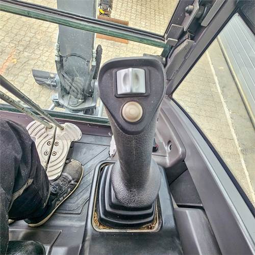 Mini rýpadlo Volvo EC20 E: obrázok 13