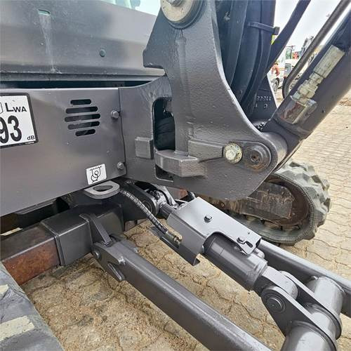 Mini rýpadlo Volvo EC20 E: obrázok 24