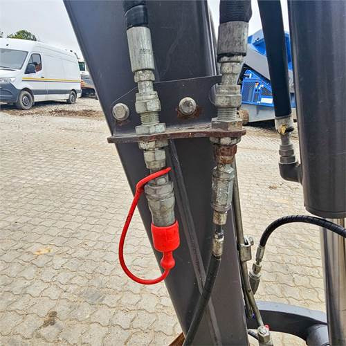 Mini rýpadlo Volvo EC20 E: obrázok 25