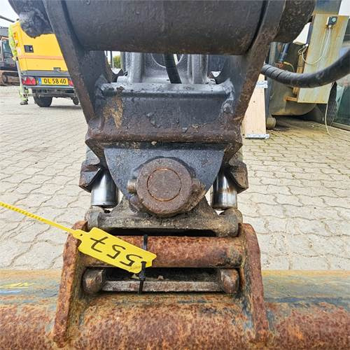 Mini rýpadlo Volvo EC20 E: obrázok 30