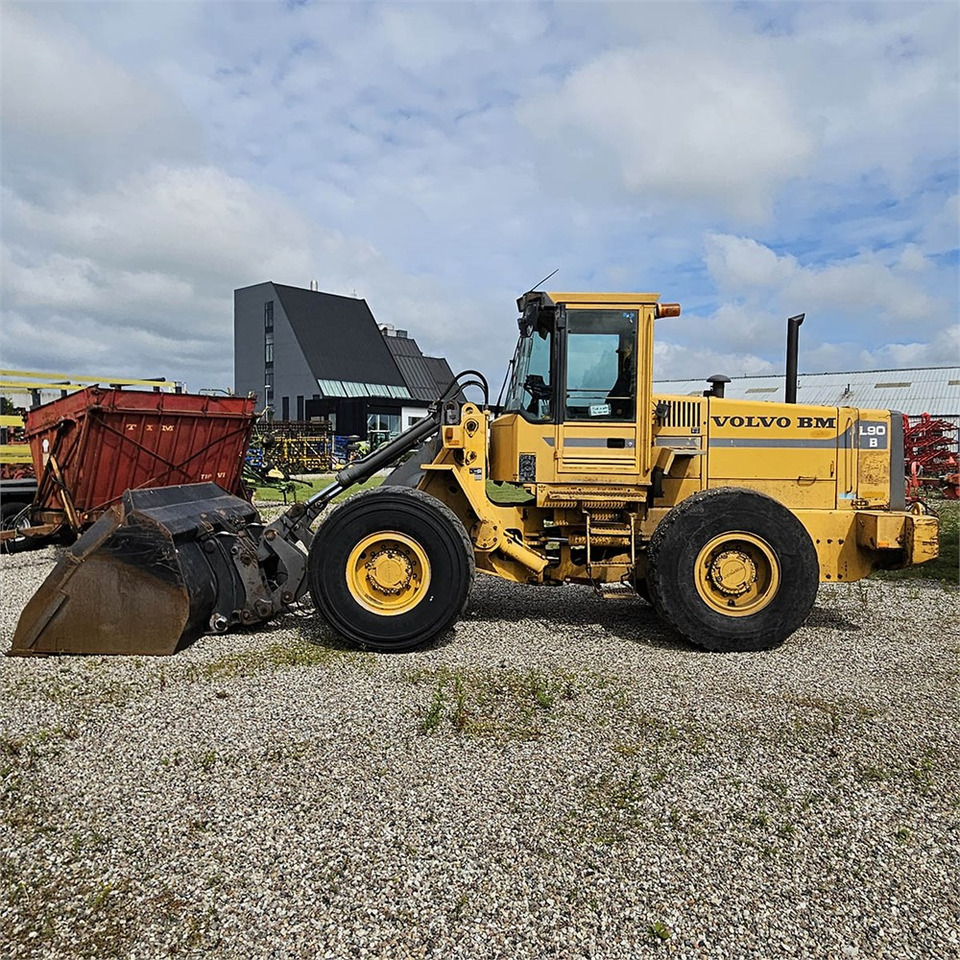 Volvo L90 B - Kolesový nakladač: obrázok 4 Volvo L90 B - Kolesový nakladač: obrázok 4