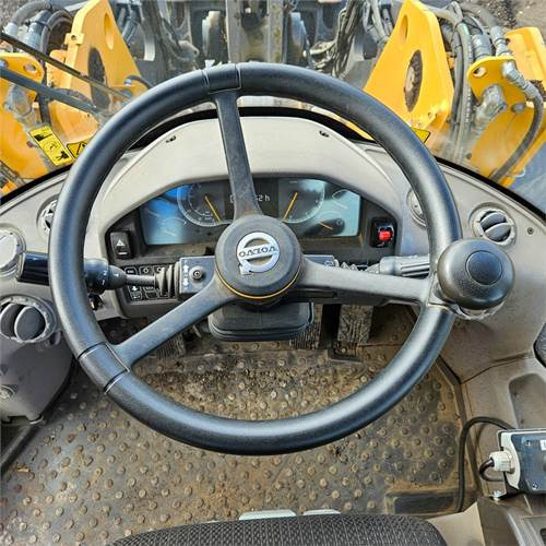 Kolesový nakladač Volvo L90 H: obrázok 20