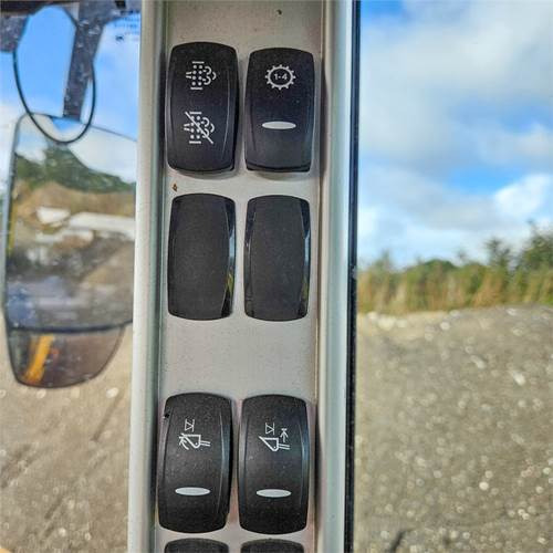 Kolesový nakladač Volvo L90 H: obrázok 30