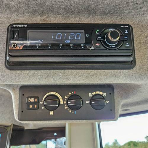 Kolesový nakladač Volvo L90 H: obrázok 33