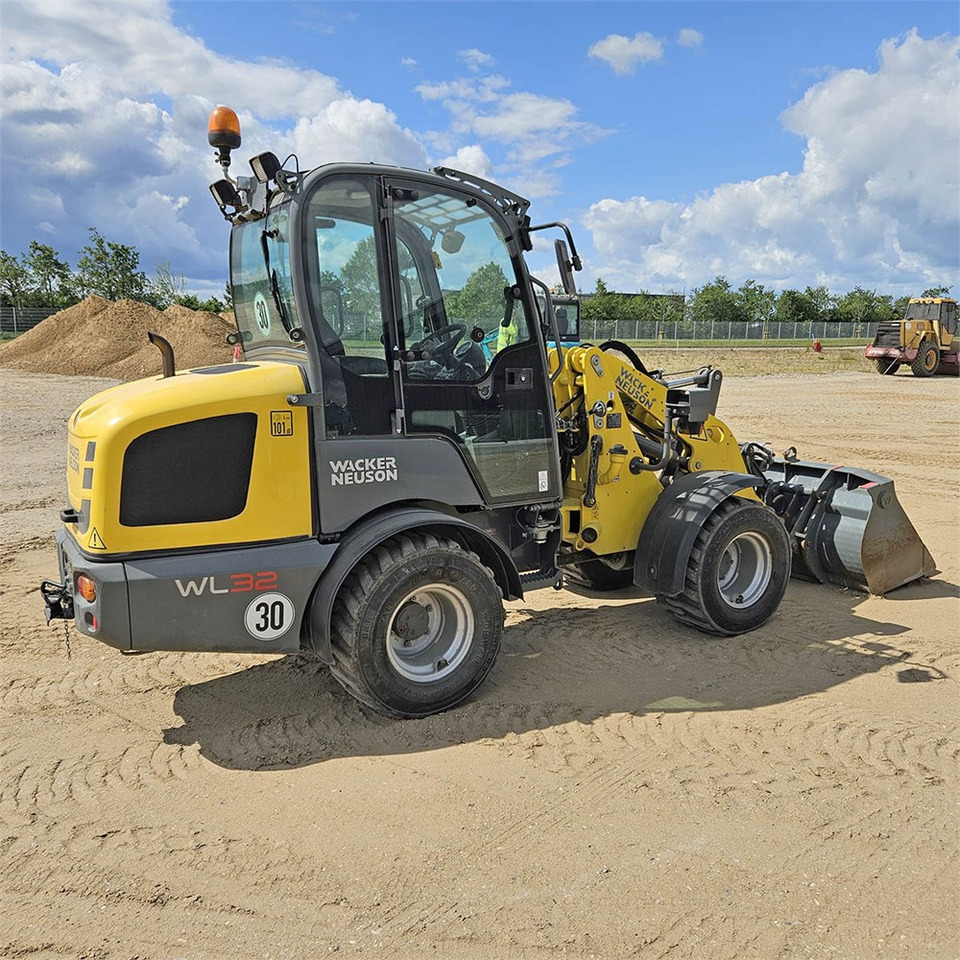 Wacker Neuson WL 32/RL30 - Kolesový nakladač: obrázok 5 Wacker Neuson WL 32/RL30 - Kolesový nakladač: obrázok 5