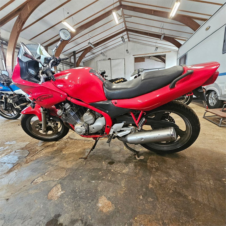 Yamaha XJ600 Diversion - Motocykel: obrázok 2 Yamaha XJ600 Diversion - Motocykel: obrázok 2