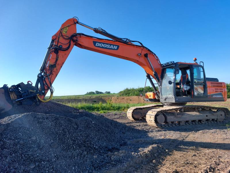 Doosan DX 225LC-5 - Pásové rýpadlo: obrázok 1 Doosan DX 225LC-5 - Pásové rýpadlo: obrázok 1