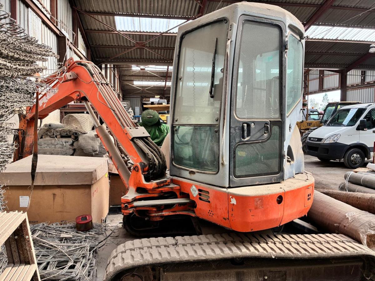 Hitachi EX 50-U - Mini rýpadlo: obrázok 1 Hitachi EX 50-U - Mini rýpadlo: obrázok 1