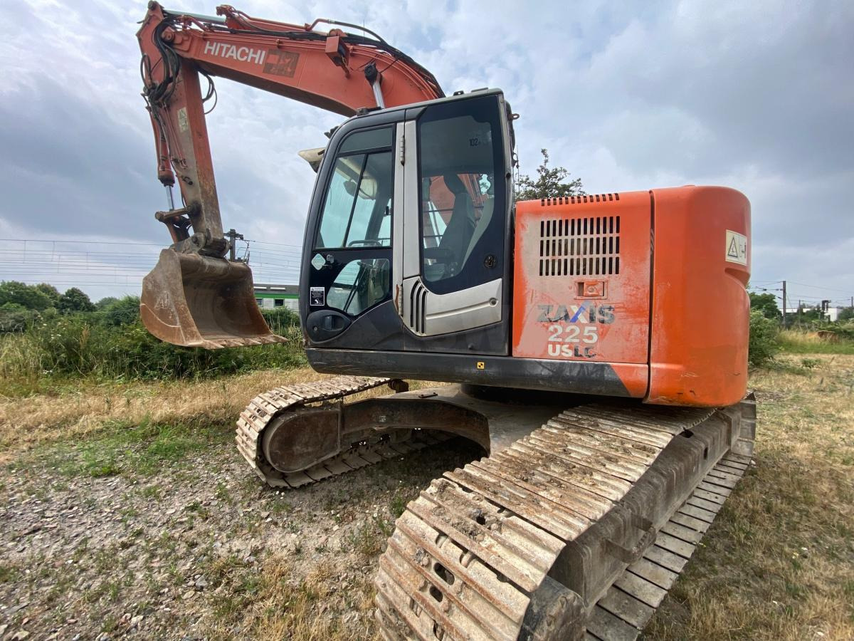 Hitachi ZX225USLC-3 - Pásové rýpadlo: obrázok 1 Hitachi ZX225USLC-3 - Pásové rýpadlo: obrázok 1