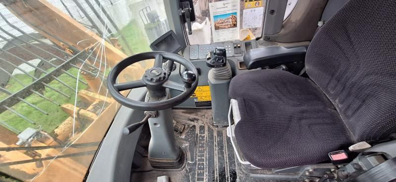 Liebherr L580 - Kolesový nakladač: obrázok 5 Liebherr L580 - Kolesový nakladač: obrázok 5