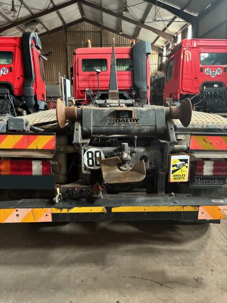 Mercedes 6X4 ACTROS 3341 - Hákový nosič kontajnerov: obrázok 4 Mercedes 6X4 ACTROS 3341 - Hákový nosič kontajnerov: obrázok 4